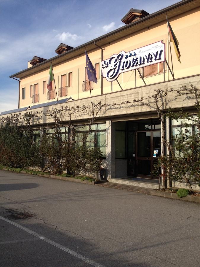Ristorante Albergo Da Giovanni Carvico Exterior photo